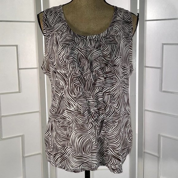 Chico’s Brown & White Swirls Sleeveless Shell Tuxedo Ruffle bib - Picture 3 of 10